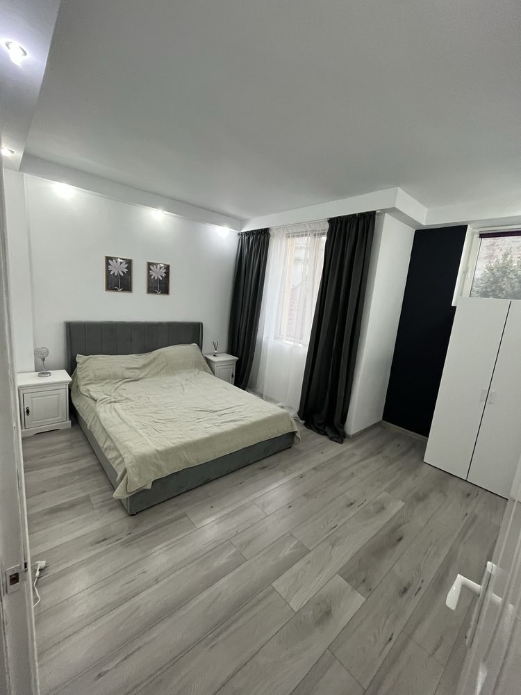 Apartament in vila Cervantes // Cișmigiu - Poză 1