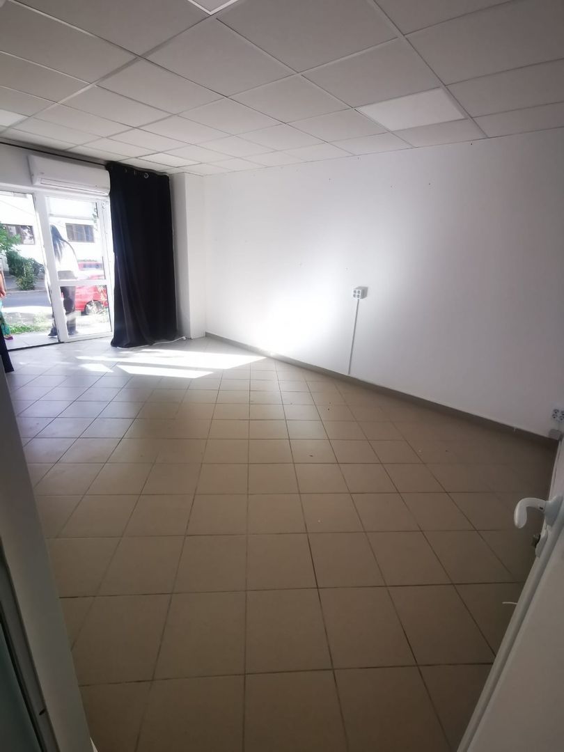 Spatiu comercial de inchiriat – 70 mp, parter, Siderurgistilor Vest – - Poză 1