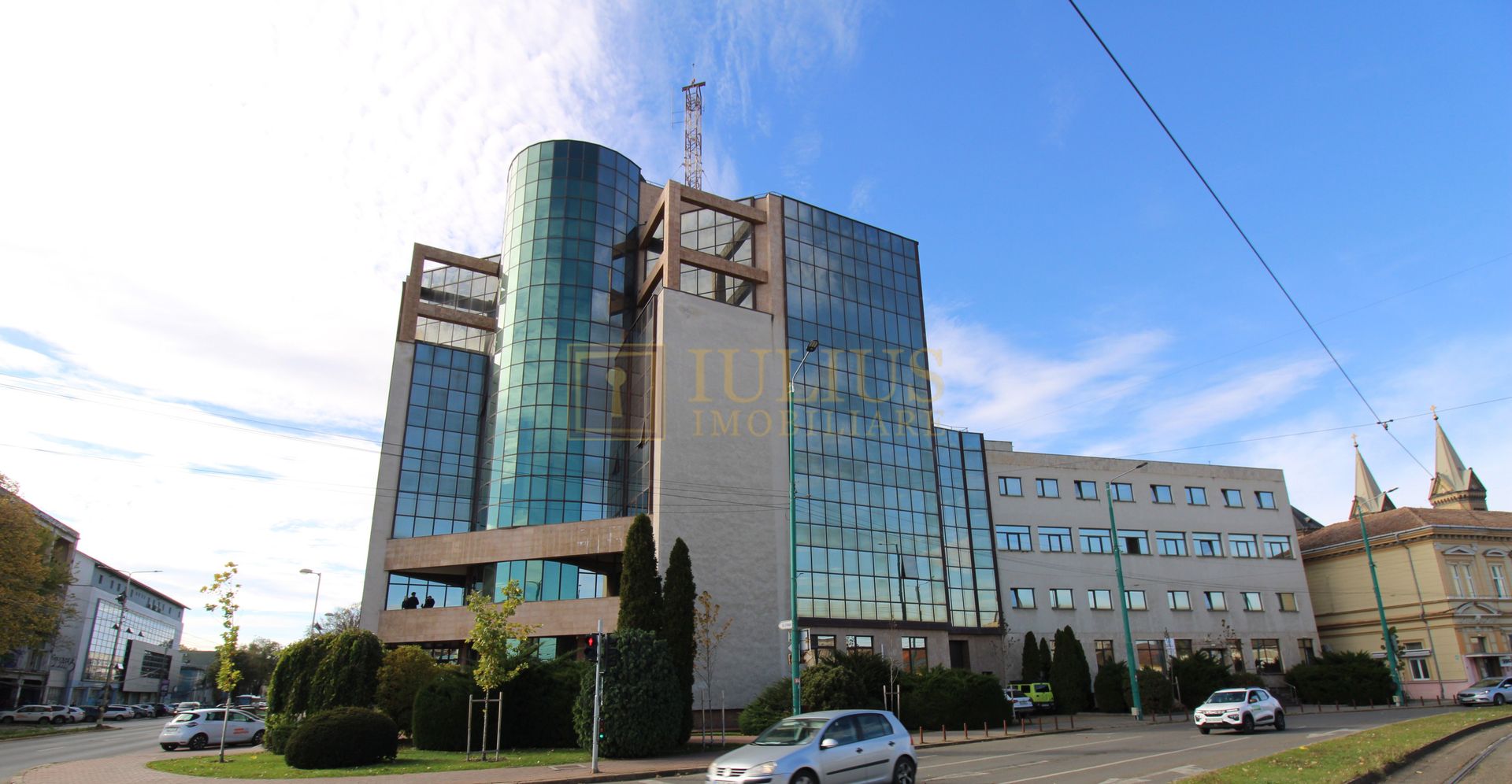 Cladirea Enel, 33 mp, Luminos. - Poză 1