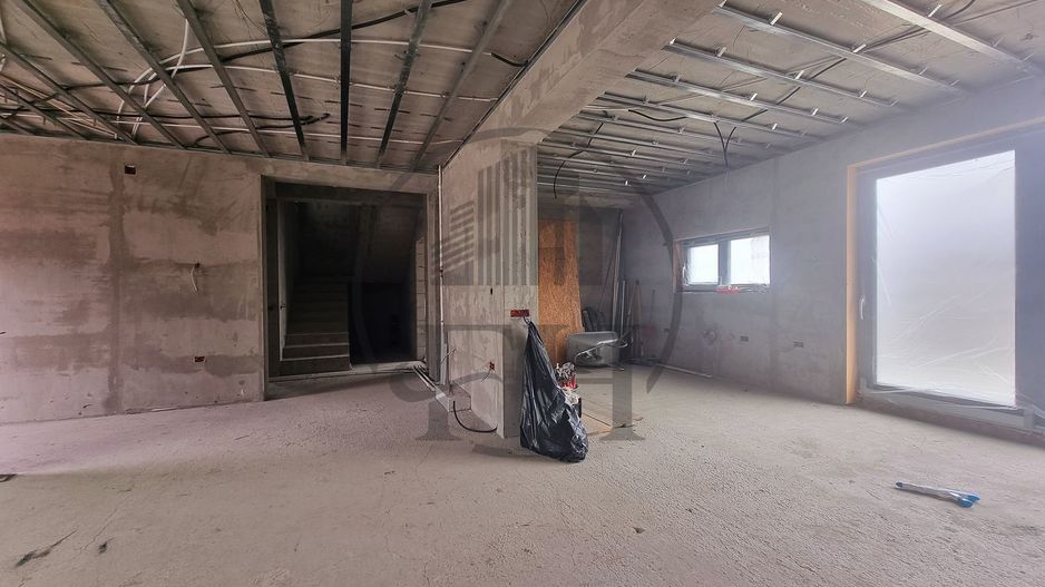 SOLD/VANDUT Casa / Vila de vanzare Palazu Mare - Poză 22