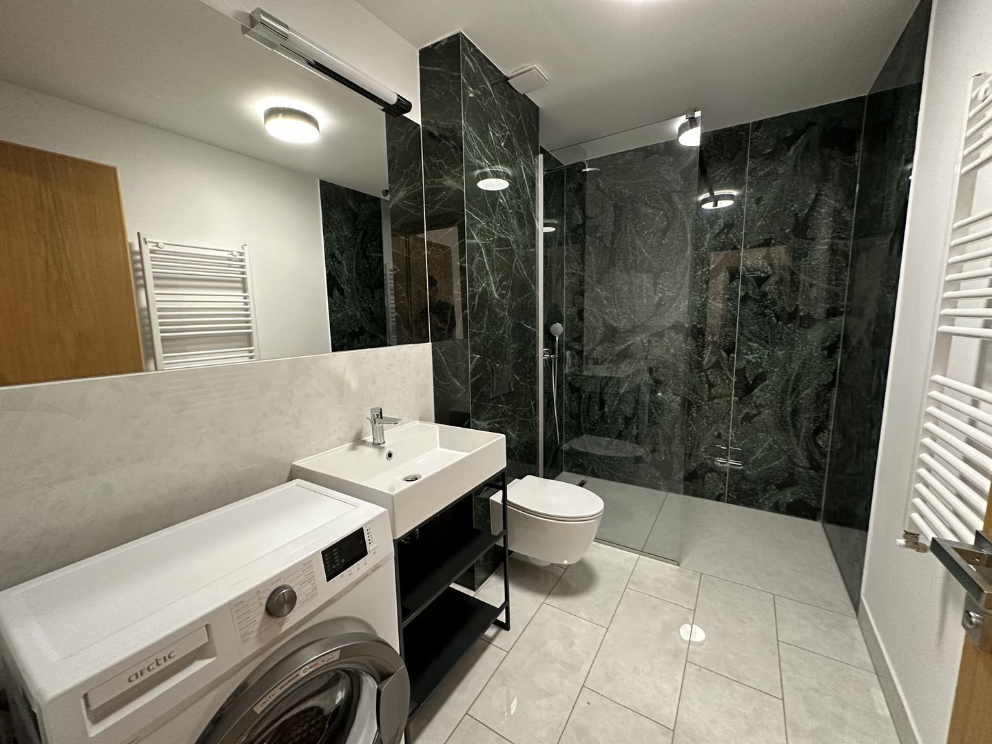 Apartament bloc nou 3 camere - parcare subterana - Poză 13