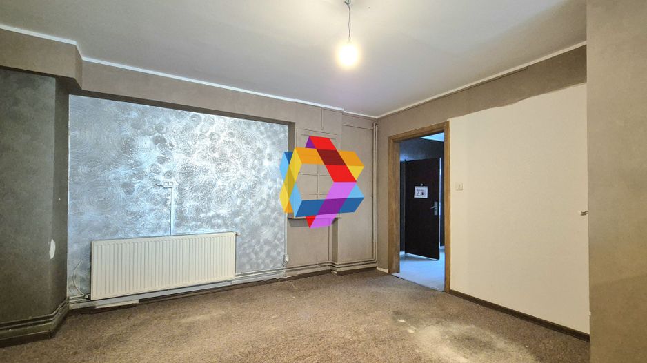 Spațiu comercial cu vad -  200 mp - Poză 5