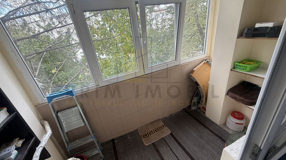 4 camere Decomandat Dacia, etaj intermediar, 1980 - Poză 6