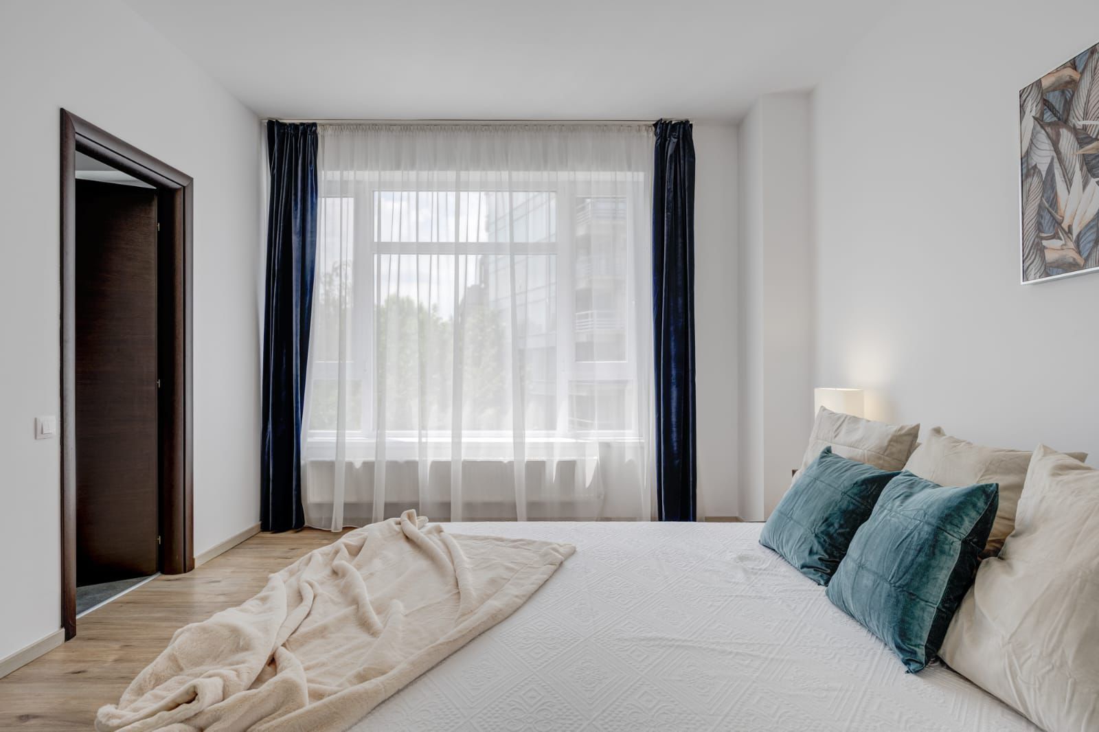 3 camere | 2 locuri parcare | boxa Laguna Residence - Poză 25