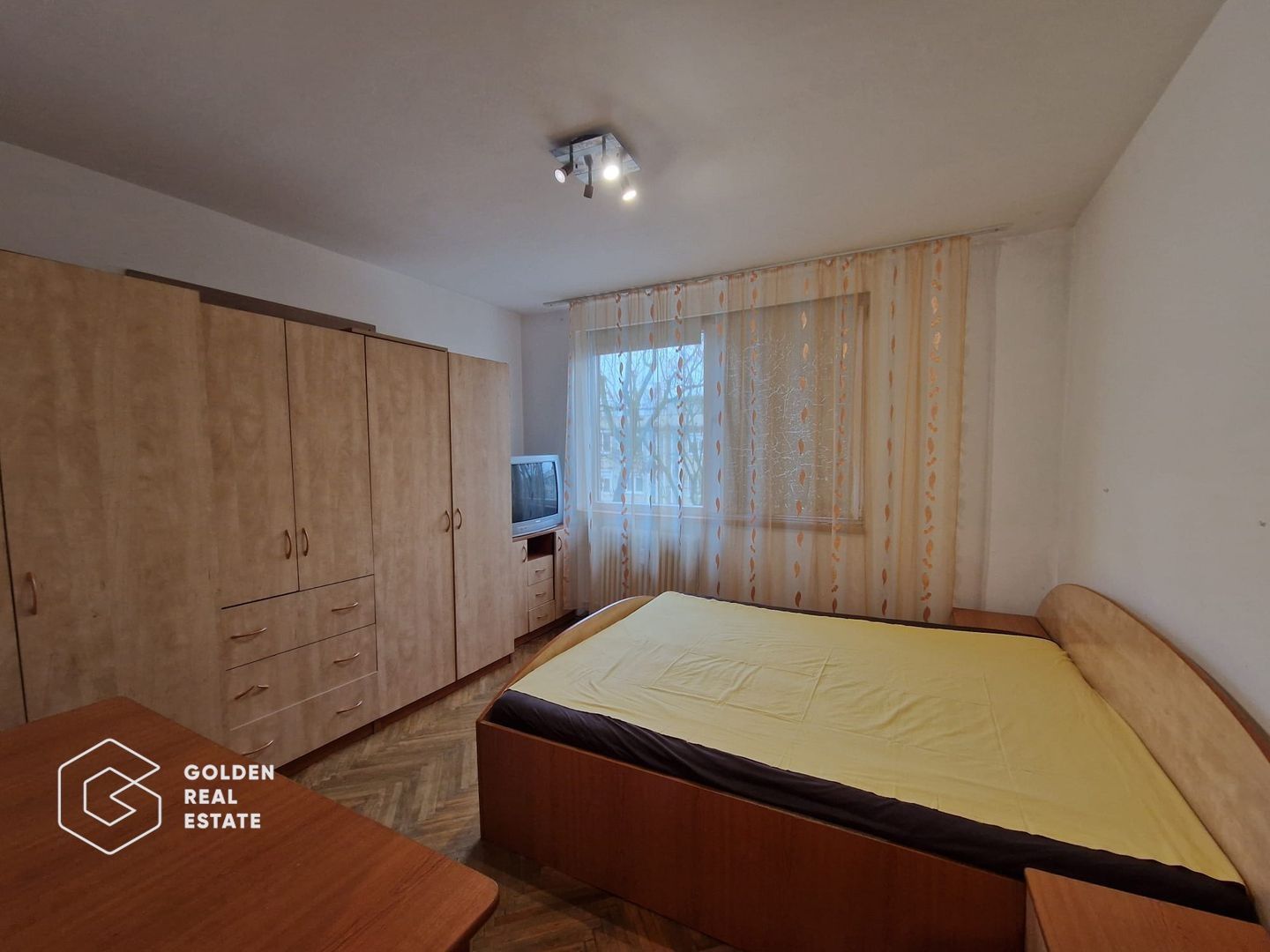 Apartament 2 camere, luminos, semidecomandat, zona Podgoria - Poză 4