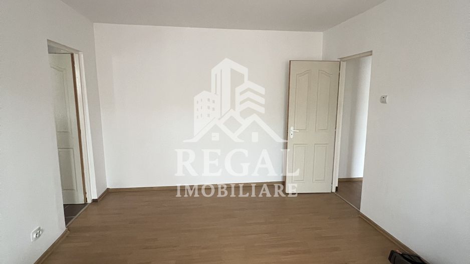 Apartament de vânzare – Micro 5/2, strada Eroilor | Exclusivitate - Poză 3