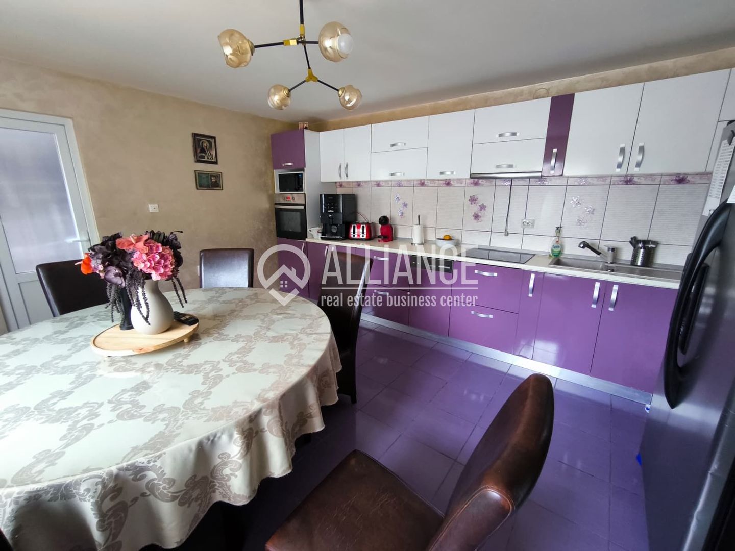 MEDEEA Vila P+1 mobilata complet si curte generoasa! - Poză 9