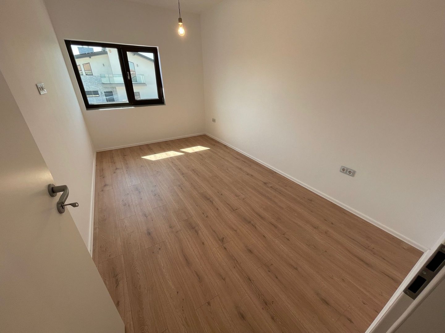 Vile Otopeni, aproape DN1, toate UTILITATILE, Mansarda - Poză 7