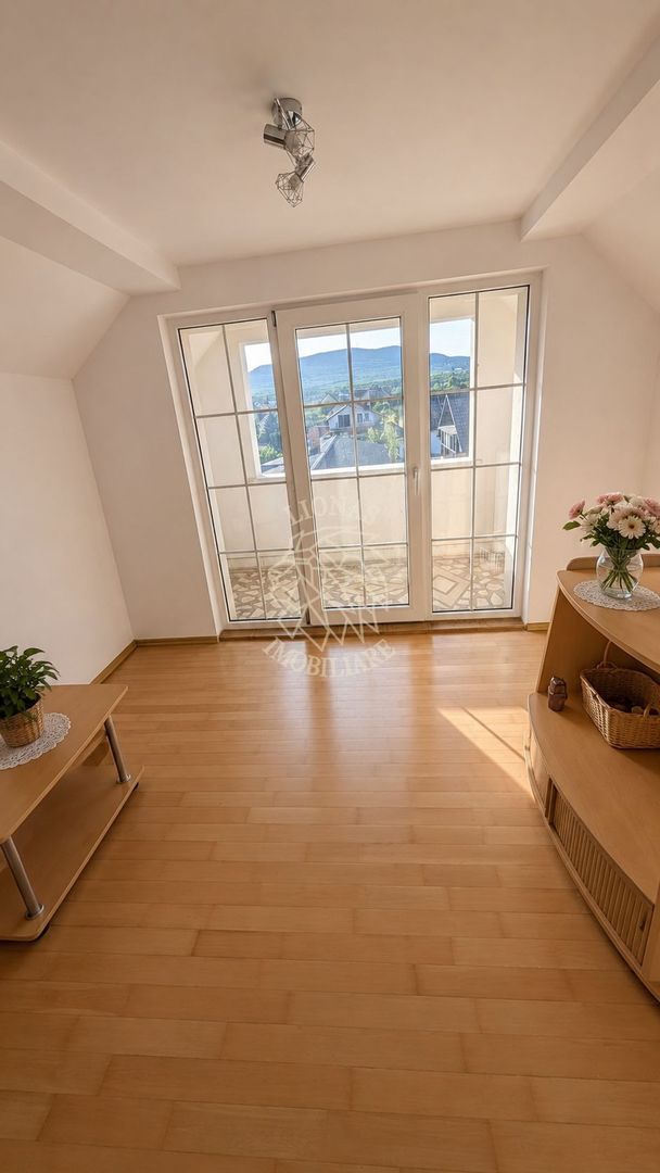 Apartament  3 camere 78 mp-2 balcoane-curte-parcare-Calea Moldovei - Poză 1