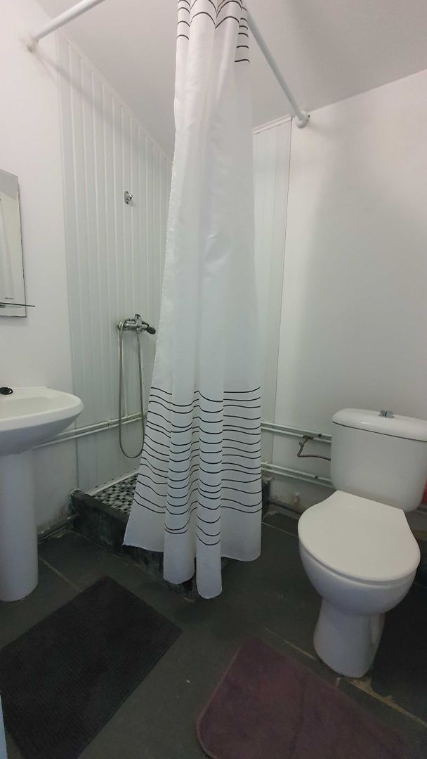 Se inchiriaza apartament, zona Banatul - Poză 6