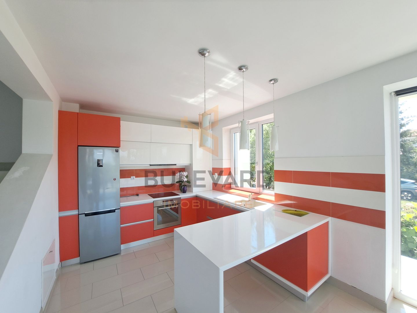 Casa tip dulplex 120 mp + 80 mp terase + garaj, zona Liceu Waldorf - Poză 8