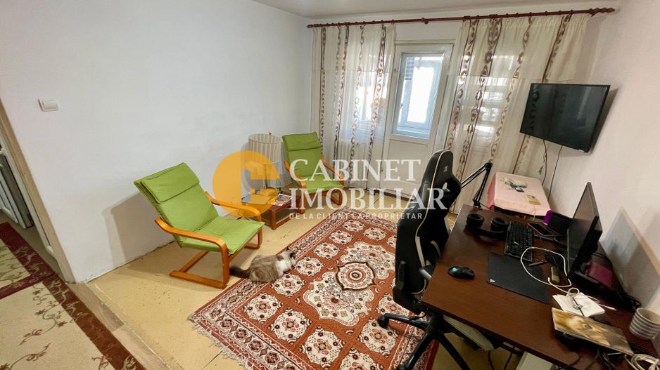 Alexandru/Zimbru - 3 Camere - Etaj 2 - Bloc dupa 1977 - Poză 2