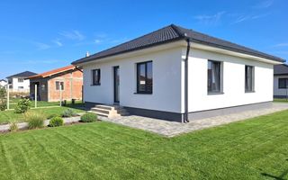 Casă individuală 4 camere de vânzare | Cristian | 105 mp - Poză 3
