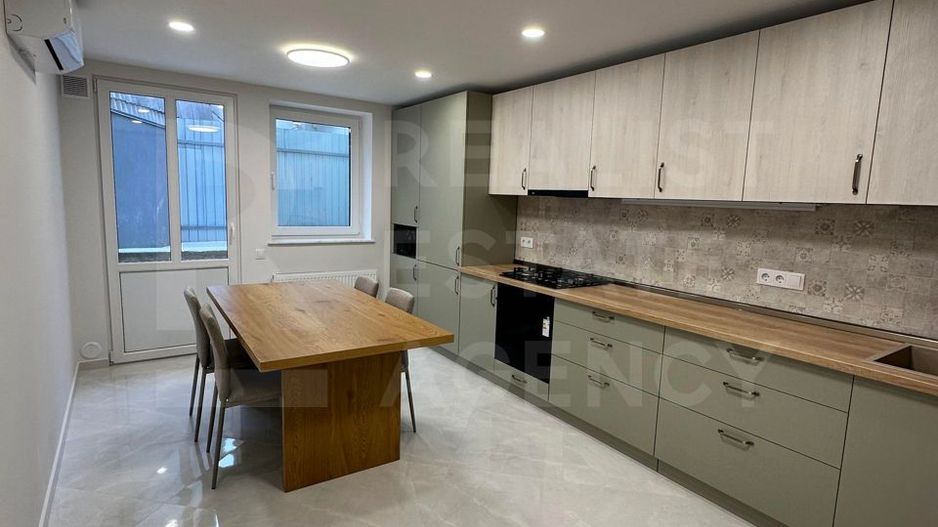 Chirie, casă, 3 camere, str. Codrul Cosminului, Ciocana - Poză 1