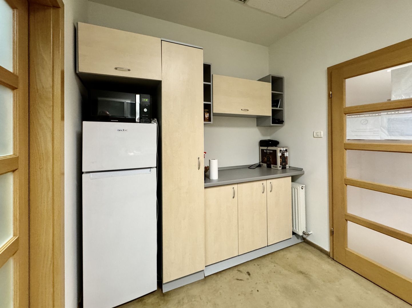 Spațiu pentru birouri langa Funshop Buziașului - Poză 12