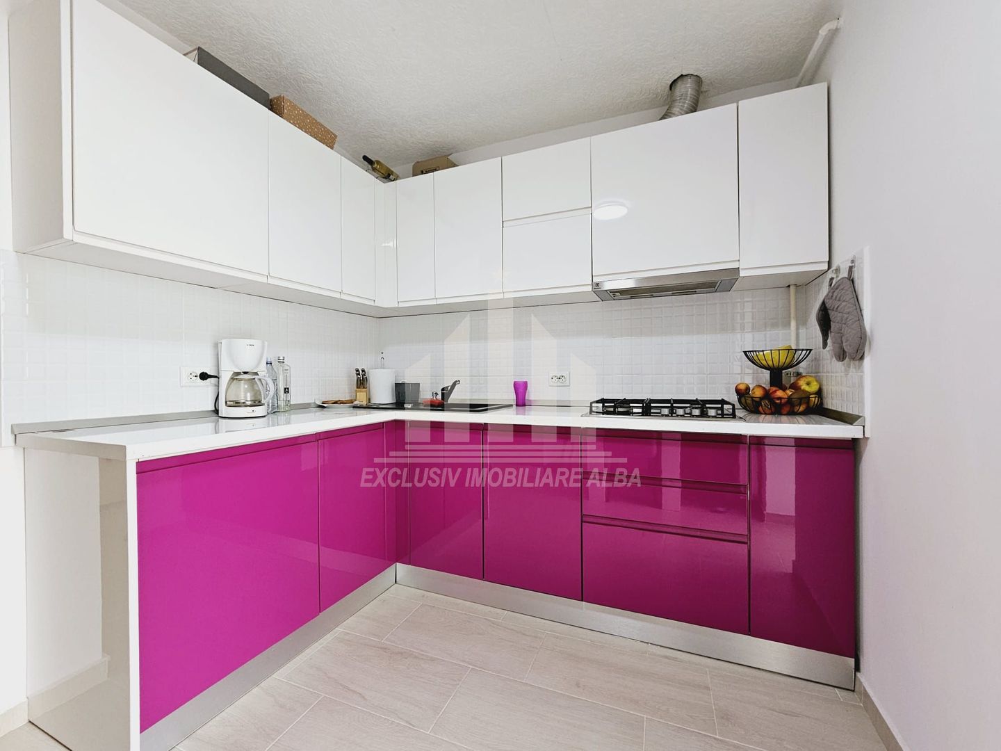 Apartament cu 3 camere decomandate, Cetate - Poză 3