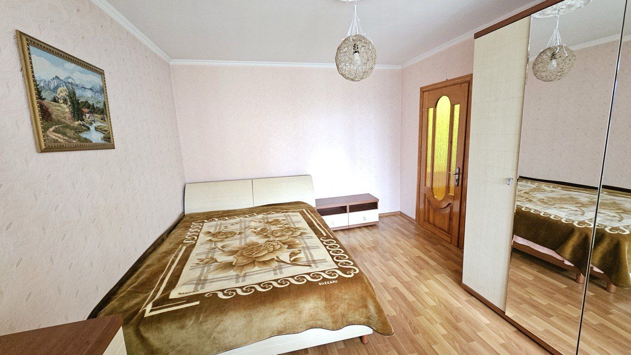 Apartament cu 4 odăi Buiucani, Mun. Chișinău - Poză 2