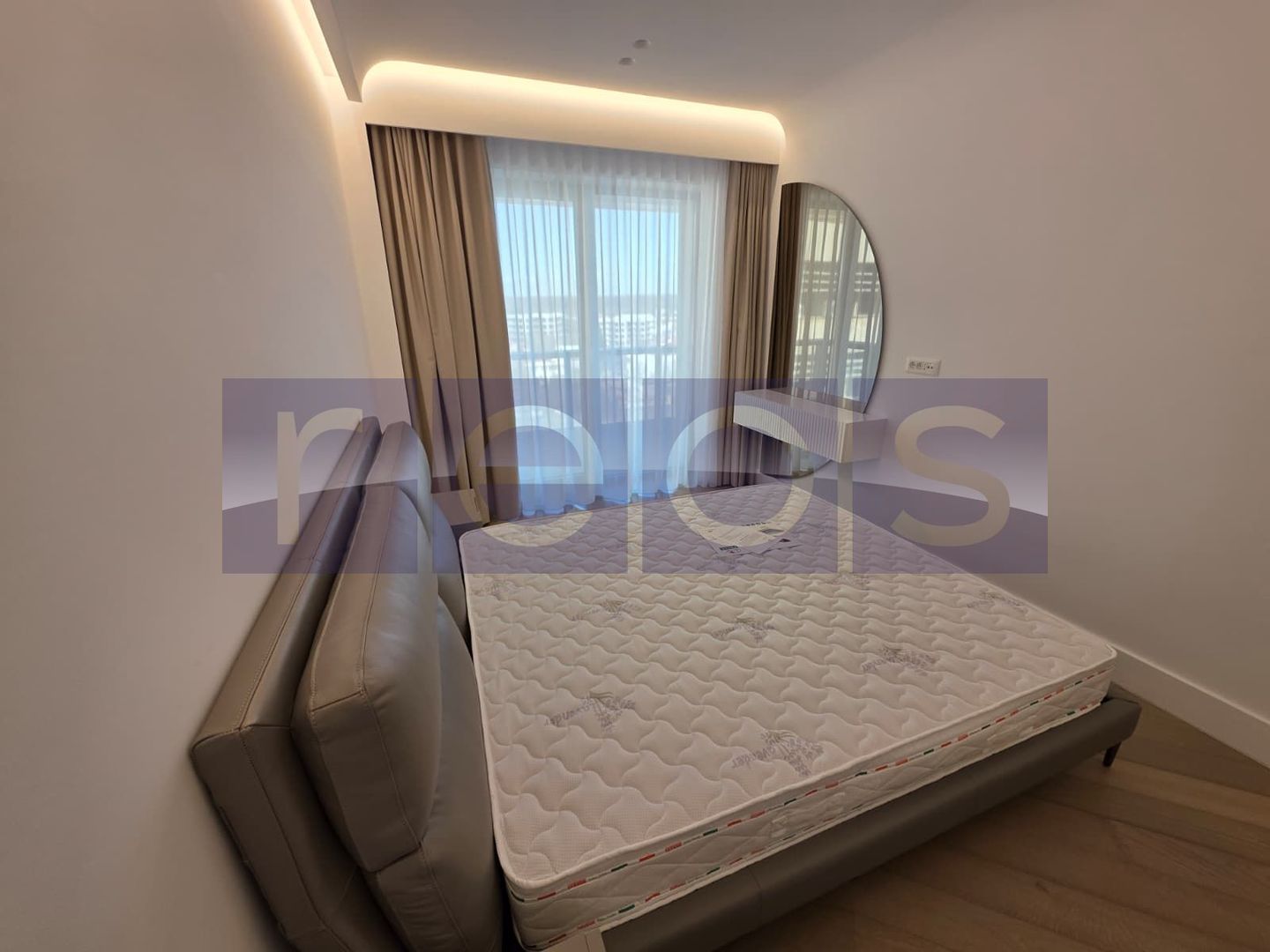 VANZARE APARTAMENT 101MP | 3 CAMERE | MOBILAT-UTILAT LUX | TERASA 26MP - Poză 7