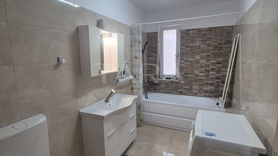 Apartament cu 3 camere și 2 locuri de parcare, zona Florilor. - Poză 8