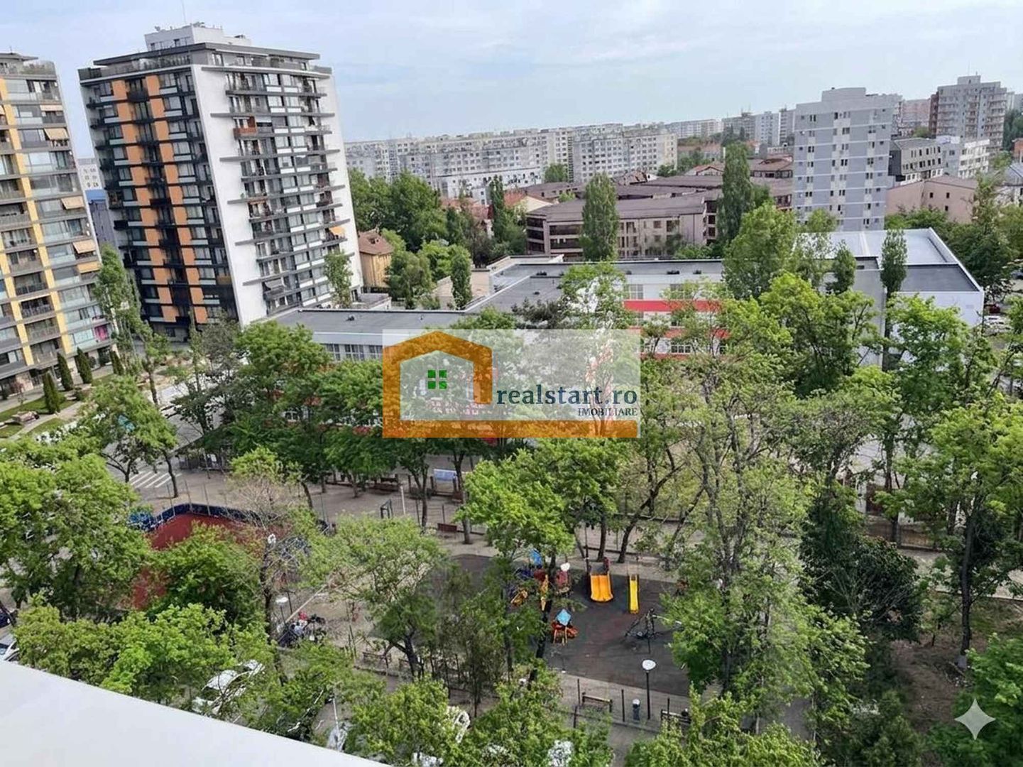 Titan, Bloc anvelopat, Langa Bebe Tei, Scoala, Metrou Titan si Auchan Titan - Poză 3