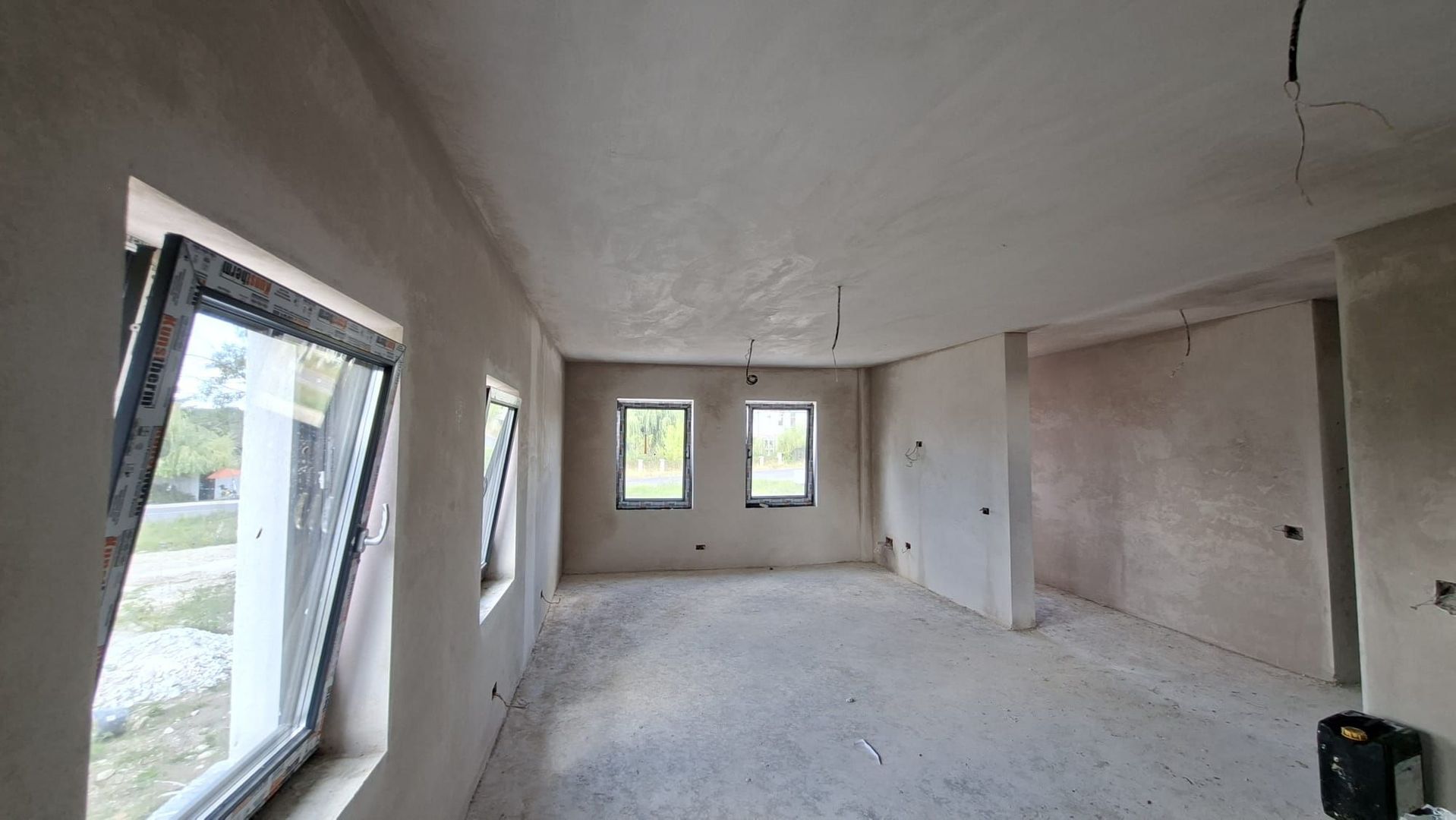 Casa noua Albota 188 mp, teren 420mp, se preda la cheie - Poză 10