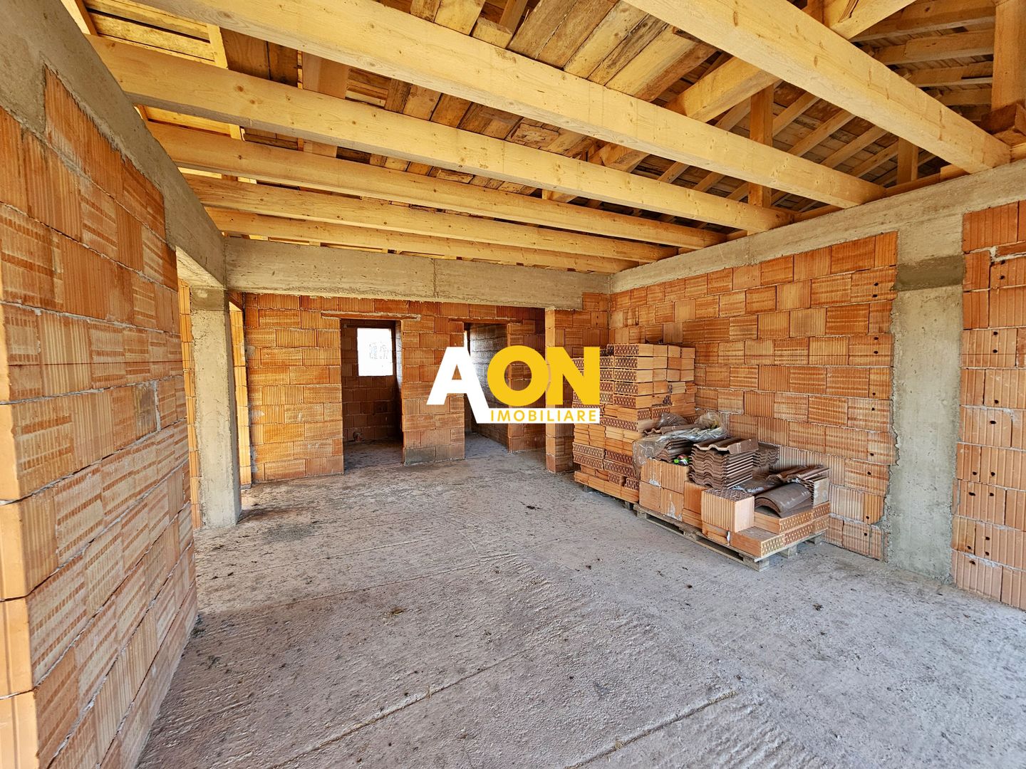 Casa semifinisata, 4 camere, 2 bai, 448 mp teren, zona Alba - Micesti - Poză 5