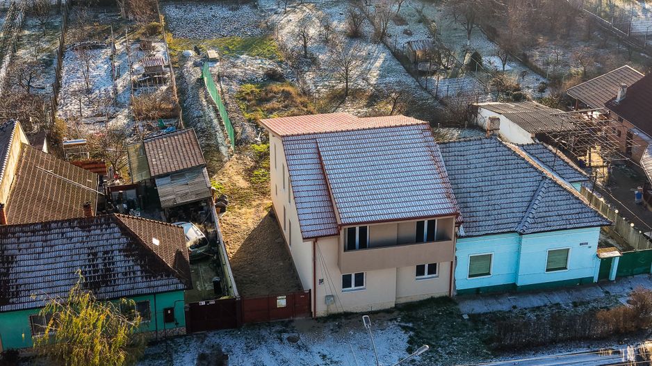 Casă nouă cu etaj semifinalizată, zonă liniștită în Aradul Nou - Poză 12