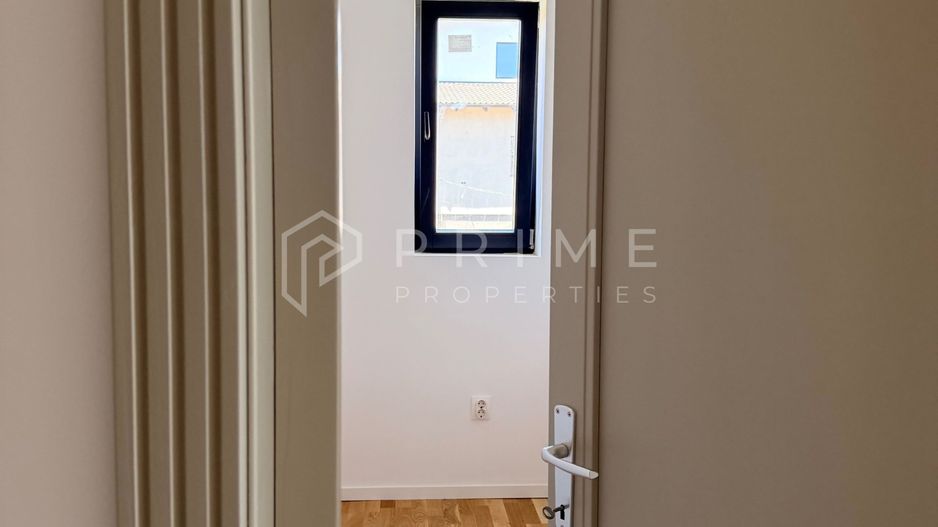 Vilă chalet modern cu perete panoramic de sticlă - Livezeni, Mureș - Poză 10