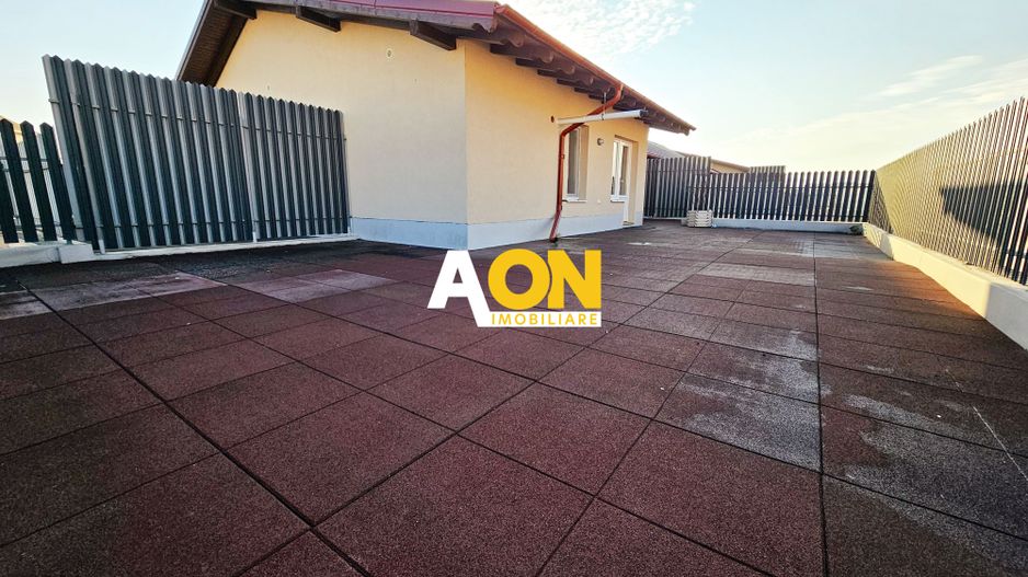 Penthouse 4 camere, mobilat, 100 mp utili + terasa 88 mp, ultracentral - Poză 16