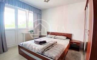 Apartament de vânzare cu 3 camere în zona Rogerius, Oradea - Poză 3