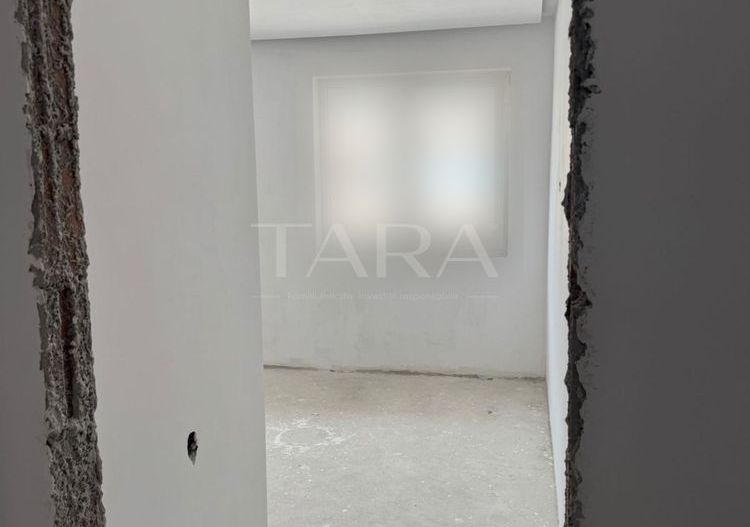Apartament 3 camere, semifinisat, 77 mp utili total. - Poză 3