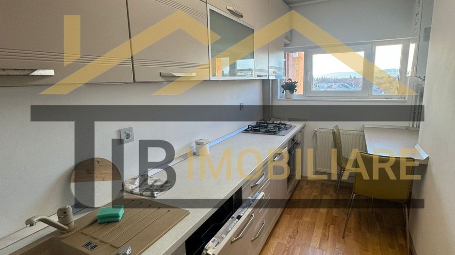 Apartament cu 3 camere, 65 mp, decomandat, zona Semicentral - Poză 7
