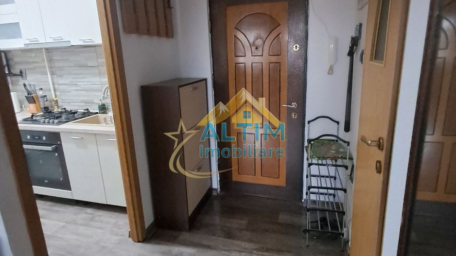 Apartament 2 camere, decomandat, Zonă Centrală - Poză 5