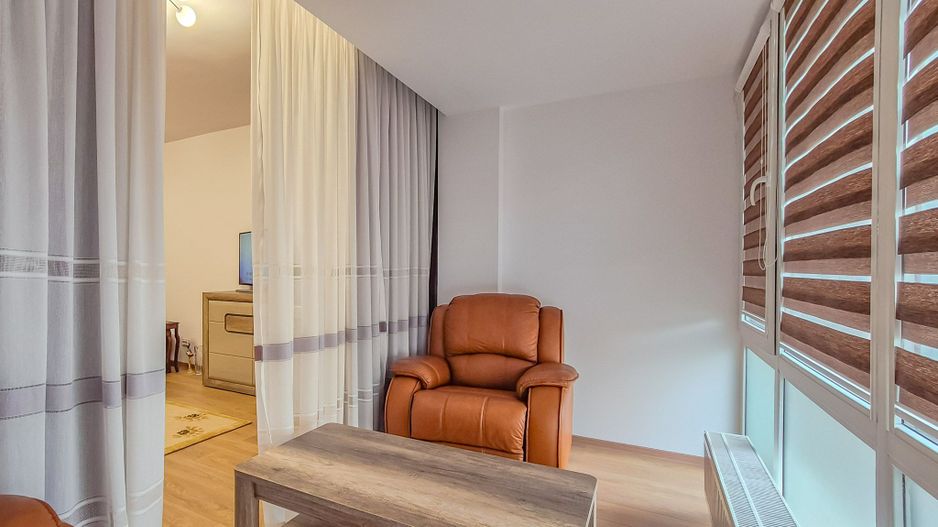 Apartament Spațios de 2 Camere | Zona Răcădău | 2 Băi | Loc de Parcare - Poză 3