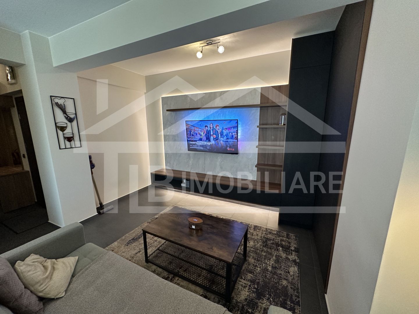 Apartament cu 2 camere, 52mp , terasa 25mp , Zona Centrala - Poză 5
