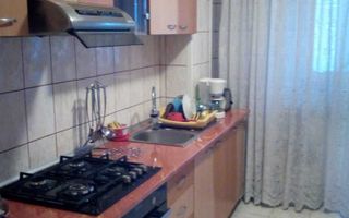 BRASADAS închiriază ap 2 cam Et 6/8 zona Unirii - Poză 4