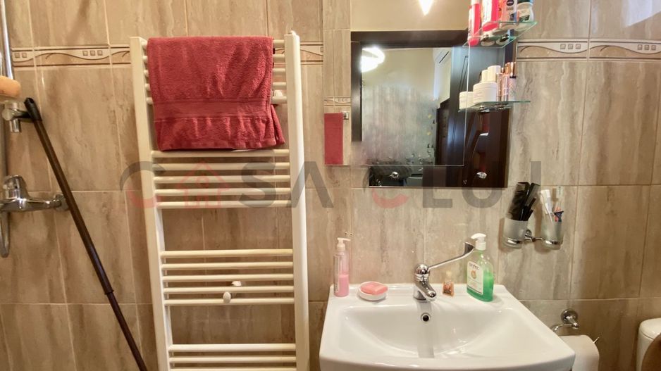 Apartament, 60 mp. Zona Centrala!! - Poză 5