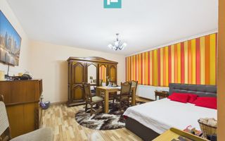 Casă individuală spațioasă în Jimbolia - Poză 9