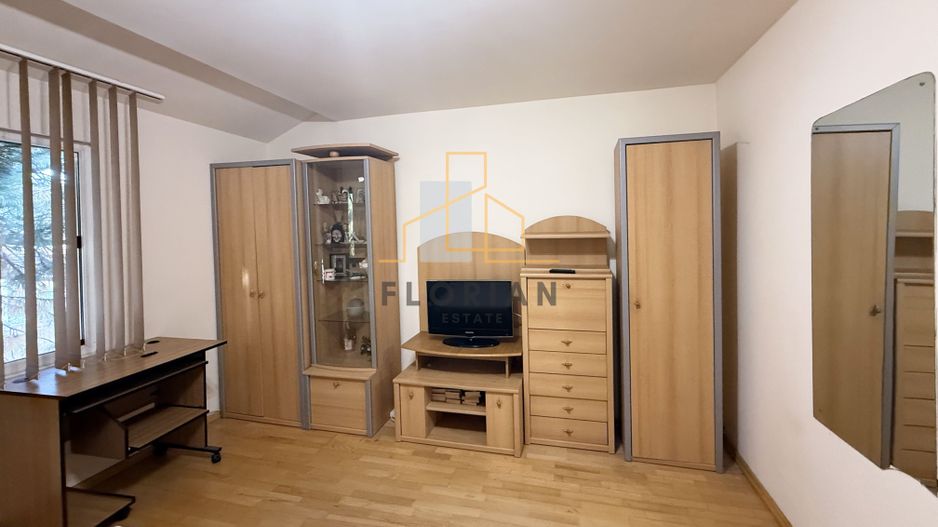 Apartament 2 camere, decomandat, cu intrare separată, la casa - Poză 1