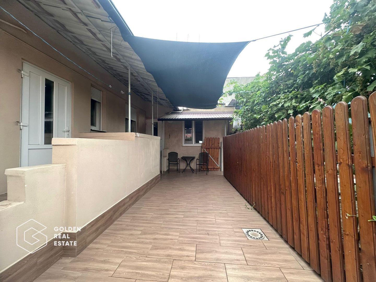 Casa centrala cu 3 camere, curte privata și gradina - Poză 14