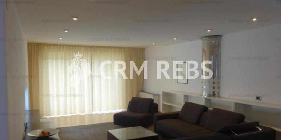 Casă / Vilă cu 8 camere de vânzare în zona Dacia - Poză 2