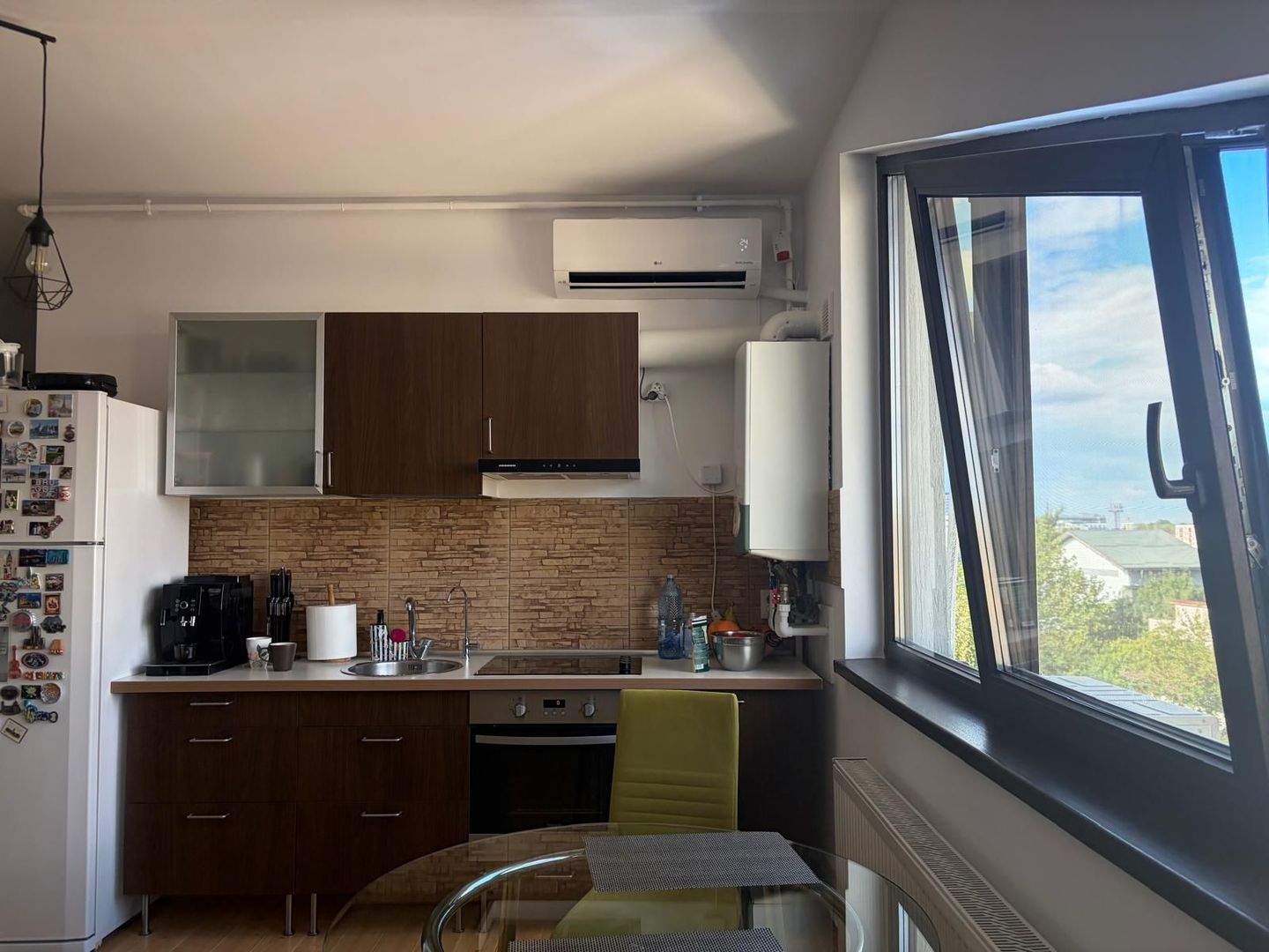 Apartament cu doua camere, 1 Mai - Poză 2