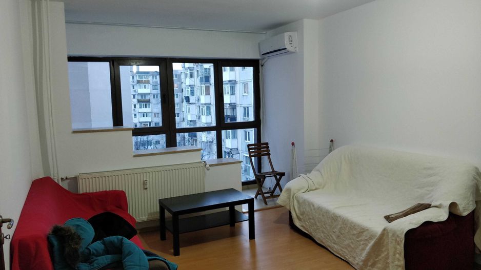 inchiriere apartament patru camere - Poză 1
