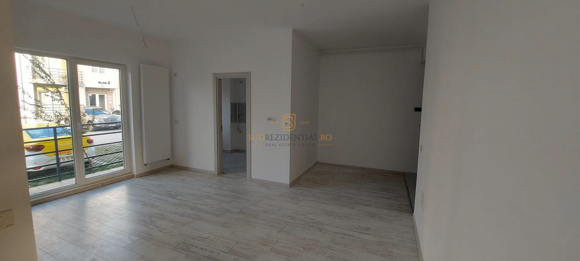 Apartament cu 3 camere de inchiriat, loc de parcare, zona Brancoveanu - Poză 2