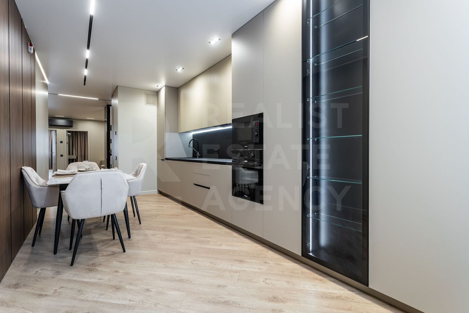 Vânzare, apartament, 3 camere+living, str. Ion Buzdugan, Buiucani - Poză 5