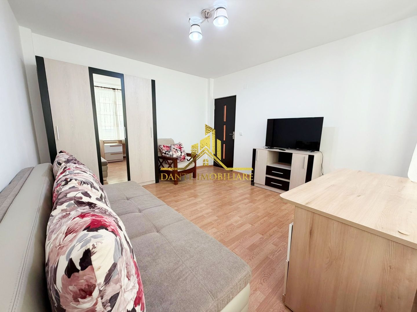 1 camera, decomandat, modern, bloc nou, balcon, Borhanci - Poză 2