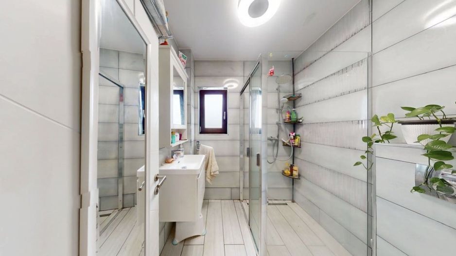 Casa de vanzare in Cristian - duplex - 125 mp utili + teren de 250 mp - Poză 5