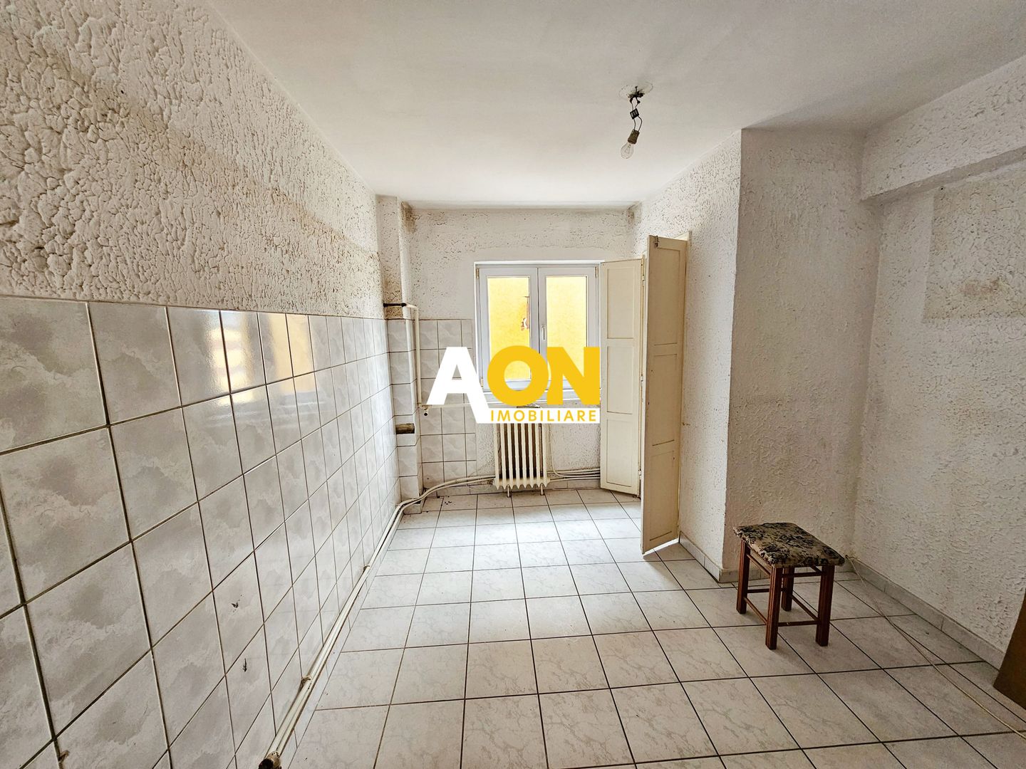 Apartament 3 camere, decomandat, zona Liceului Sportiv - Poză 4