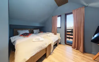 Pensiune/Vilă de vânzare în Bran | 8 camere | 180 mp - Poză 23
