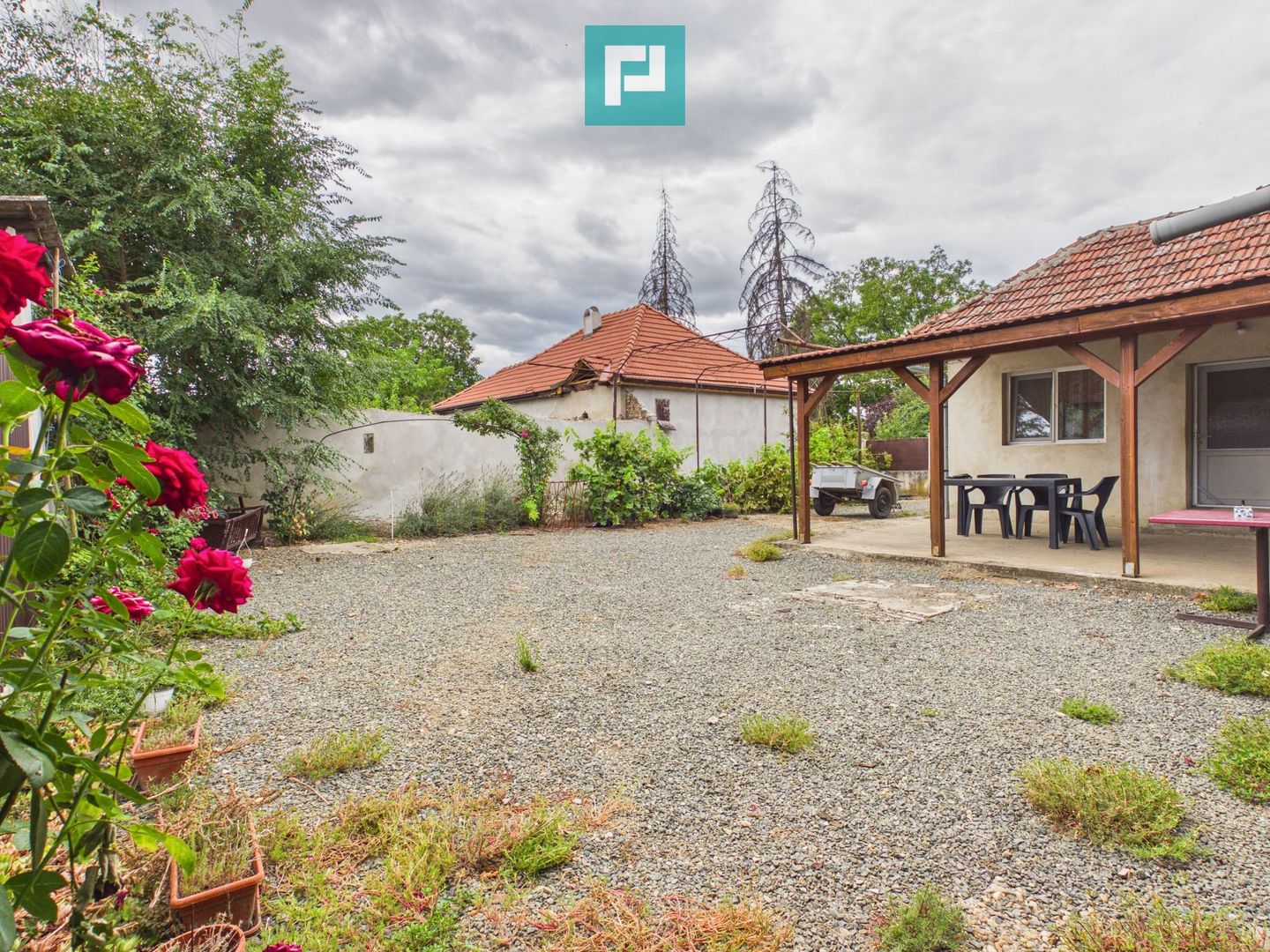 Casă solidă în Curtici cu teren de 1166 mp - Poză 35